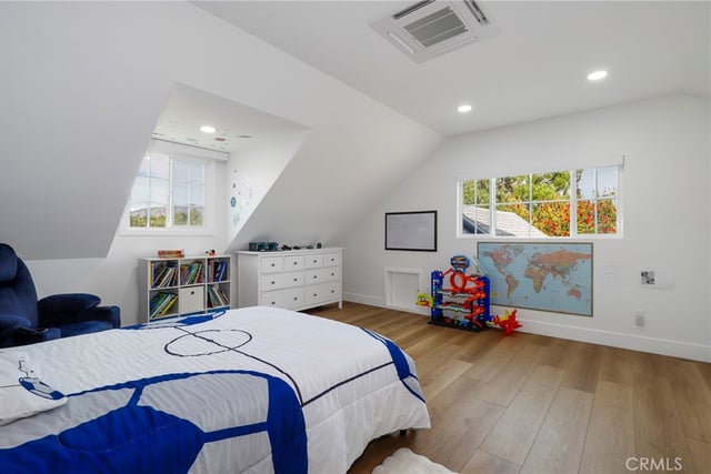 17052 Barneston, Granada Hills, CA 91344 — photo 37 of 54