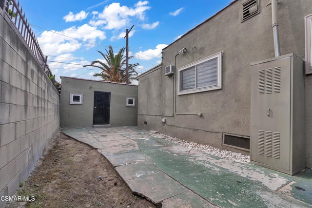 5847 S Wilton Place 5849, Los Angeles, CA 90047 — photo 13 of 43