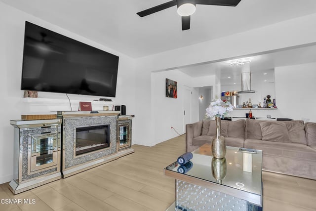 5847 S Wilton Place 5849, Los Angeles, CA 90047 — photo 33 of 43