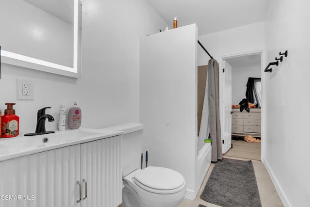 5847 S Wilton Place 5849, Los Angeles, CA 90047 — photo 39 of 43
