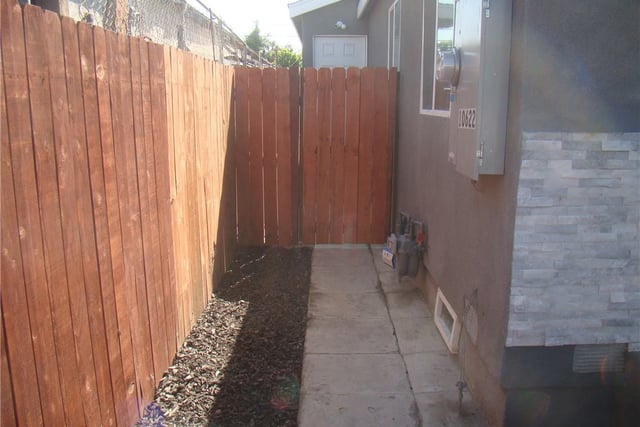 10622 Anzac, Los Angeles, CA 90002 — photo 13 of 14