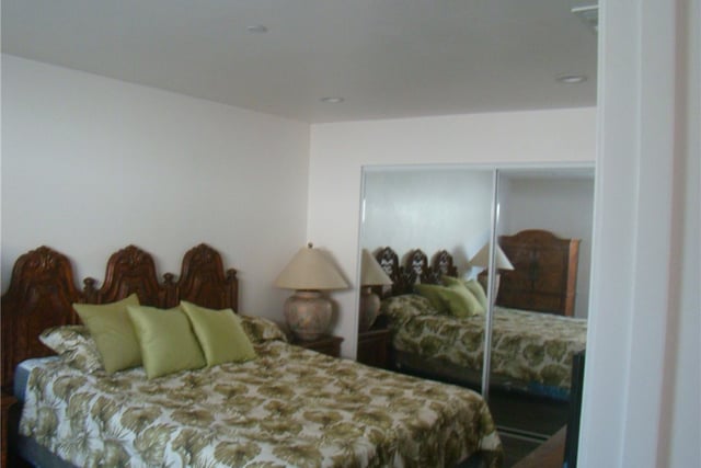 10622 Anzac, Los Angeles, CA 90002 — photo 6 of 14