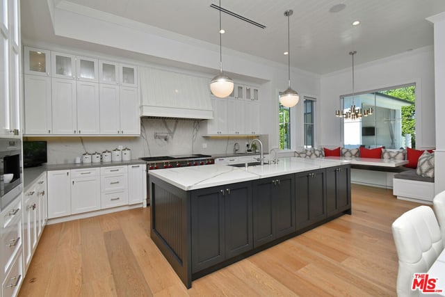 17201 Mccormick Street, Encino, CA 91316 — photo 12 of 35