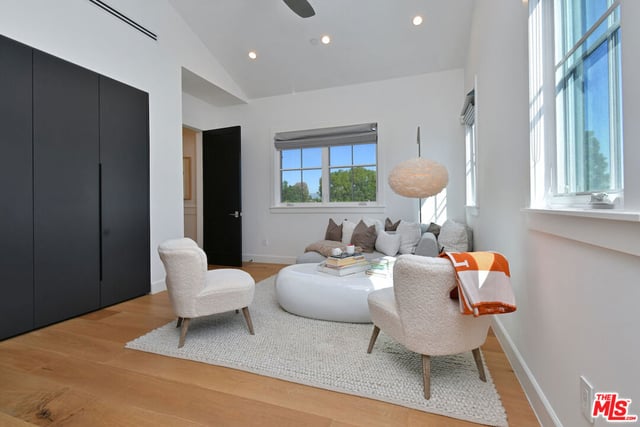 17201 Mccormick Street, Encino, CA 91316 — photo 26 of 35