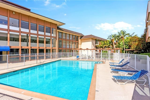 5585 E Pacific Coast 230, Long Beach, CA 90804 — photo 3 of 44