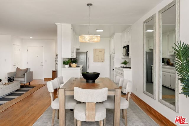 10725 Ohio Avenue 2, Los Angeles, CA 90024 — photo 11 of 28