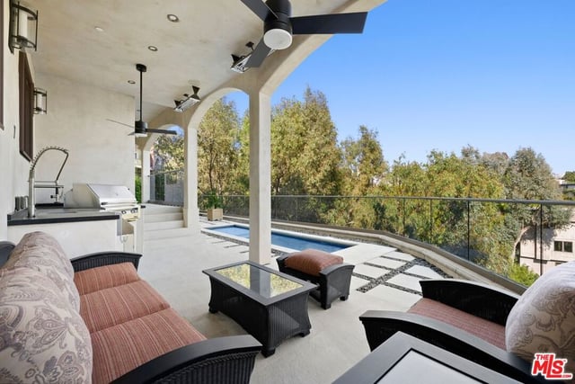 1380 Summitridge Place, Beverly Hills, CA 90210 — photo 19 of 28