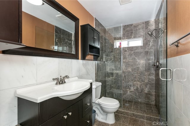 20925 Almazan Road, Woodland Hills, CA 91364 — photo 16 of 42