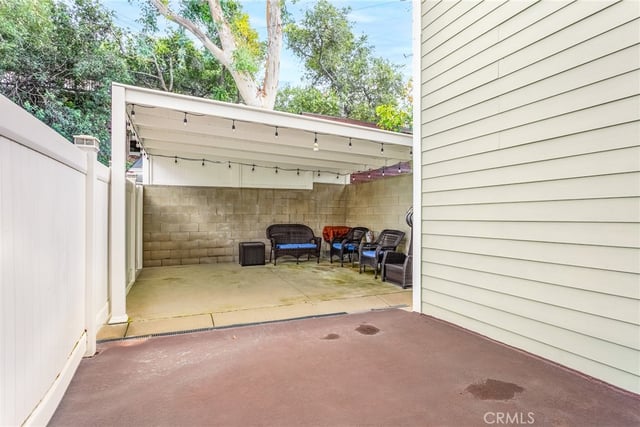 20925 Almazan Road, Woodland Hills, CA 91364 — photo 35 of 42