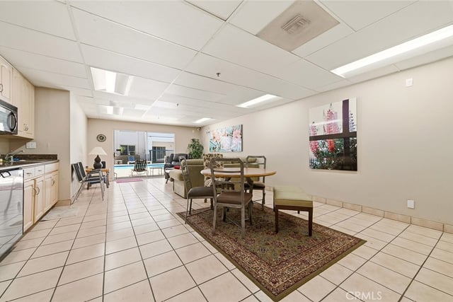 300 N El Molino Avenue N 107, Pasadena, CA 91101 — photo 36 of 37