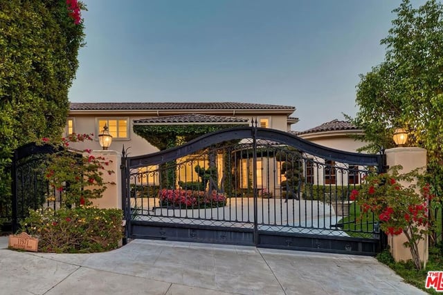 11971 Lockridge Road, Studio City, CA 91604 — photo 4 of 33