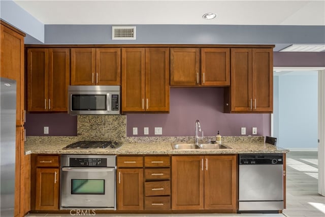 21301 Erwin 526, Woodland Hills, CA 91367 — photo 12 of 29