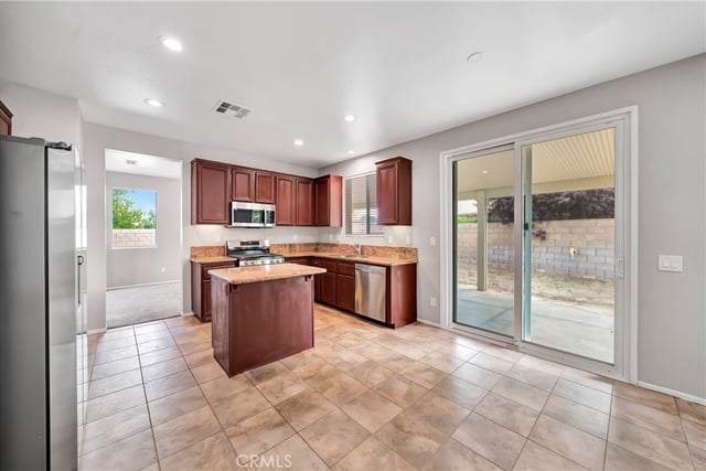 1222 W Avenue H7, Lancaster, CA 93534 — photo 15 of 69