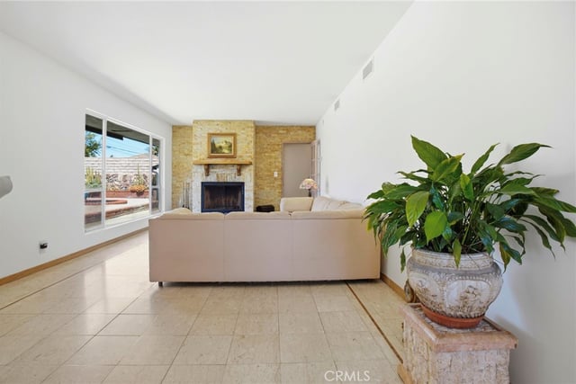 8525 Mcconnell, Los Angeles, CA 90045 — photo 11 of 75