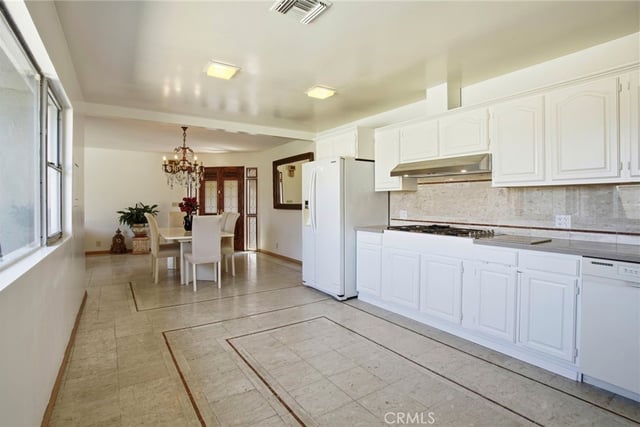 8525 Mcconnell, Los Angeles, CA 90045 — photo 14 of 75