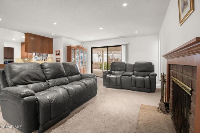 642 N Wendy Drive, Newbury Park, CA 91320 — photo 5 of 22