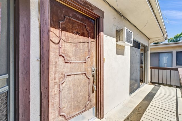 1840 Camden 202, Los Angeles, CA 90025 — photo 3 of 22