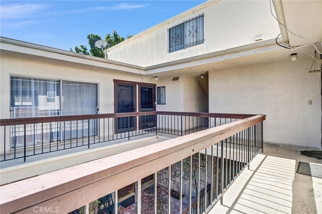1840 Camden 202, Los Angeles, CA 90025 — photo 5 of 22