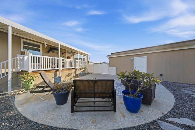 5540 W 5th Street 21, Oxnard, CA 93035 — photo 4 of 36