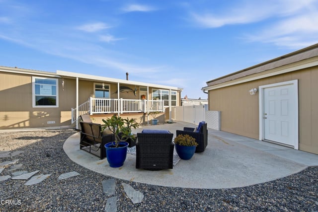 5540 W 5th Street 21, Oxnard, CA 93035 — photo 5 of 36