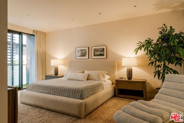 702 N Doheny Drive TH25, West Hollywood, CA 90069 — photo 5 of 17
