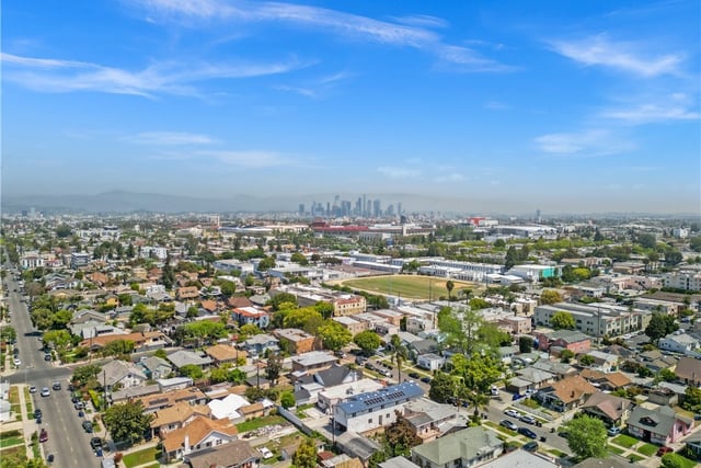 4227 Walton Avenue, Los Angeles, CA 90037 — photo 9 of 13
