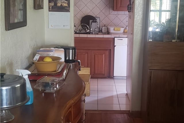 420 S Pearl, Compton, CA 90221 — photo 5 of 15