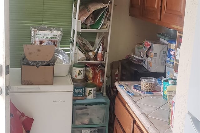 420 S Pearl, Compton, CA 90221 — photo 7 of 15