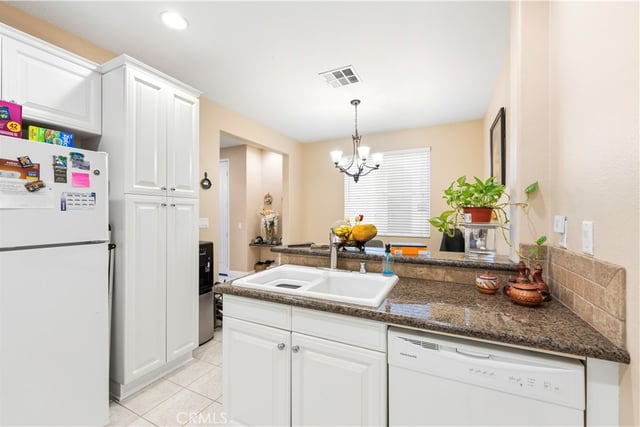 19527 Opal lane, Saugus, CA 91350 — photo 24 of 54