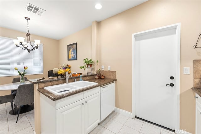 19527 Opal lane, Saugus, CA 91350 — photo 25 of 54