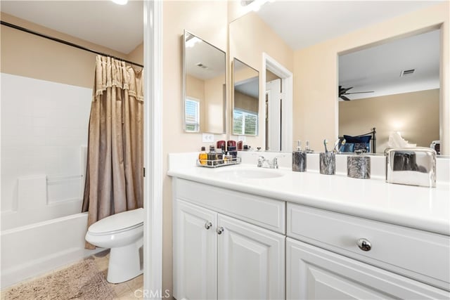 19527 Opal lane, Saugus, CA 91350 — photo 38 of 54