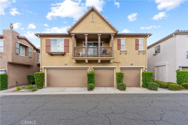 19527 Opal lane, Saugus, CA 91350 — photo 6 of 54