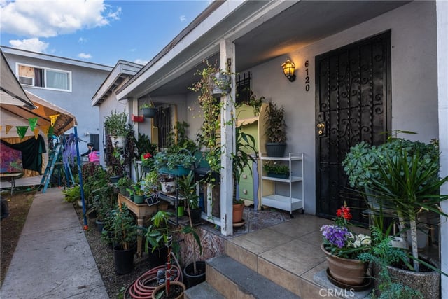 6118 S Main, Los Angeles, CA 90003 — photo 5 of 43