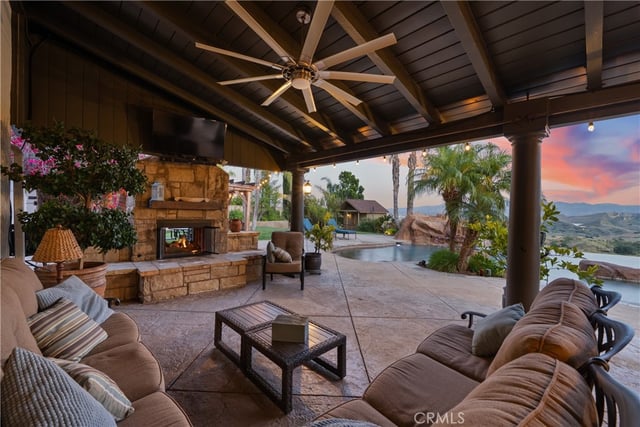 30308 Mallorca Place, Castaic, CA 91384 — photo 48 of 75