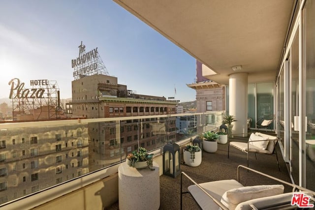6250 Hollywood Boulevard 14H, Los Angeles, CA 90028 — photo 10 of 31