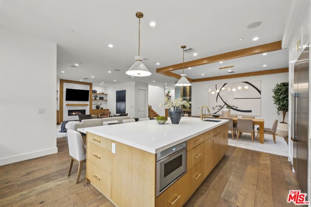 5314 Willis Avenue, Sherman Oaks, CA 91411 — photo 10 of 64
