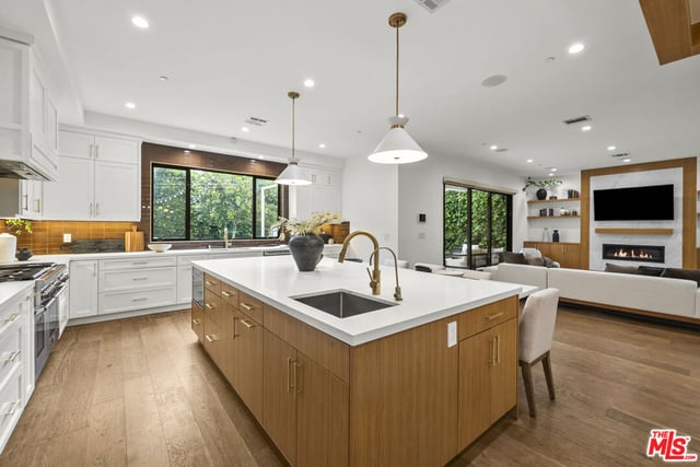 5314 Willis Avenue, Sherman Oaks, CA 91411 — photo 5 of 64
