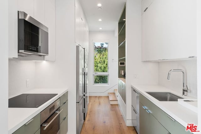 2229 Castilian Drive, Los Angeles, CA 90068 — photo 14 of 60