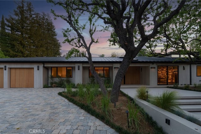 3187 Oakdell Rd, Studio City, CA 91604 — photo 2 of 63