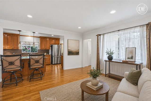 6233 Zelzah, Encino, CA 91316 — photo 8 of 34