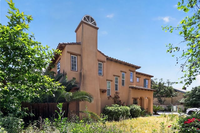 1350 S Towne, Pomona, CA 91766 — photo 5 of 16