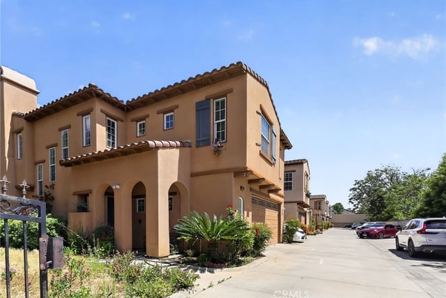1350 S Towne, Pomona, CA 91766 — photo 7 of 16