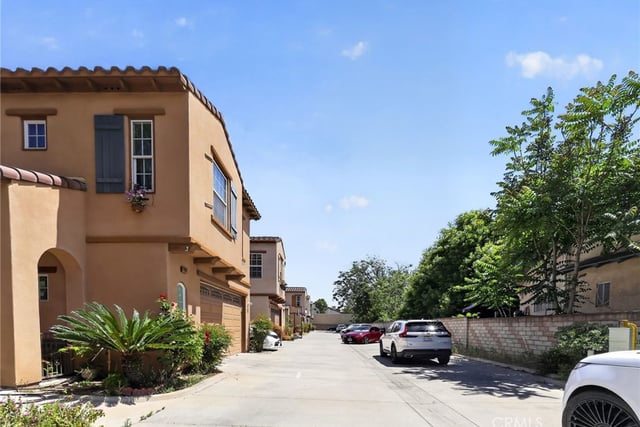 1350 S Towne, Pomona, CA 91766 — photo 8 of 16