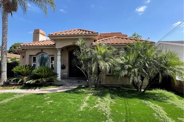 7915 Harper, Downey, CA 90241 — photo 4 of 10