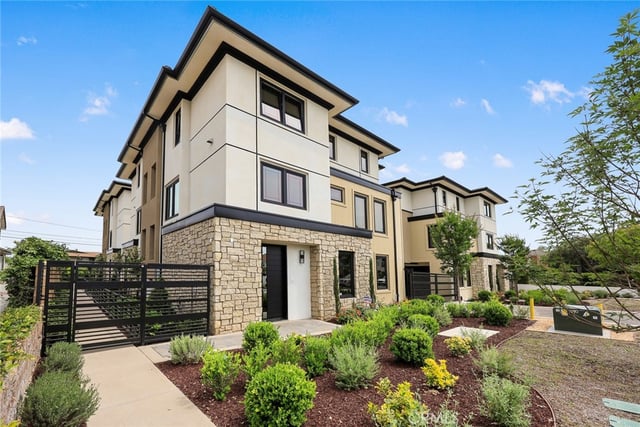 828 Sunset Boulevard B, Arcadia, CA 91007 — photo 4 of 47