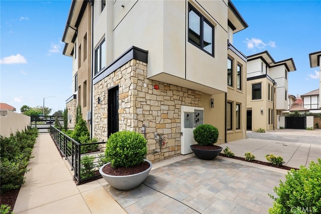 828 Sunset Boulevard B, Arcadia, CA 91007 — photo 40 of 47