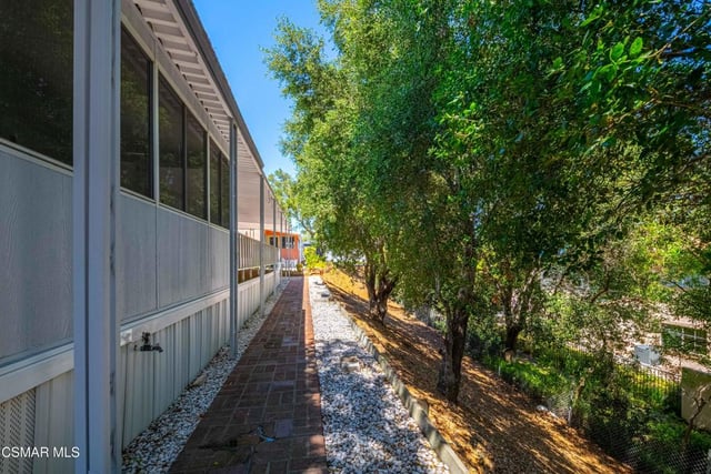 136 Phyllis Way 136, Newbury Park, CA 91320 — photo 7 of 41