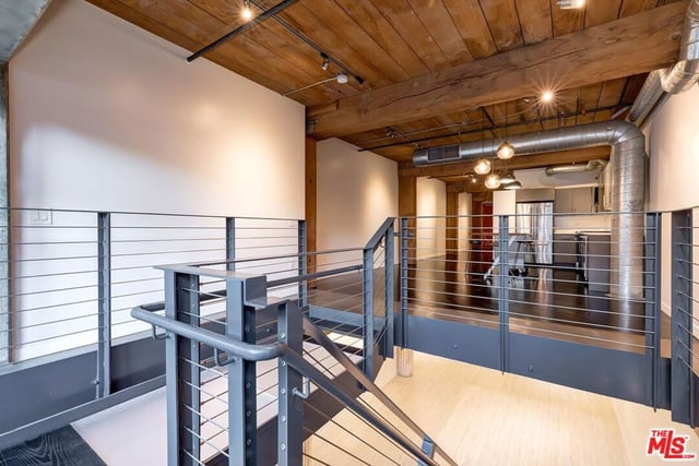 530 S Hewitt Street 126, Los Angeles, CA 90013 — photo 21 of 47