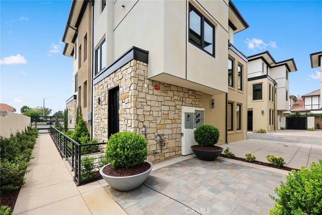 830 Sunset Boulevard B, Arcadia, CA 91007 — photo 40 of 47