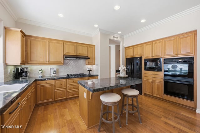 331 Briar Bluff Circle, Thousand Oaks, CA 91360 — photo 13 of 40